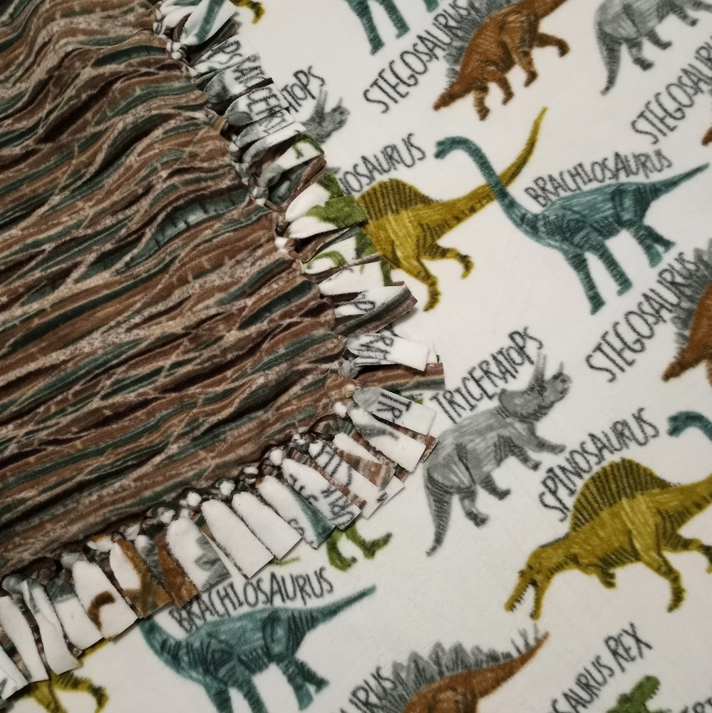 Dinosaurs No Sew Fleece Blanket Handmade Dinosaur Blanket